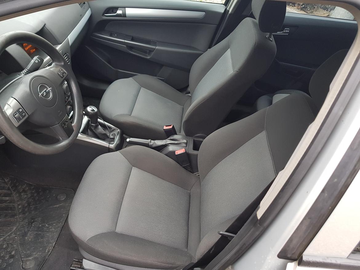 Opel astra h solgt billede 8