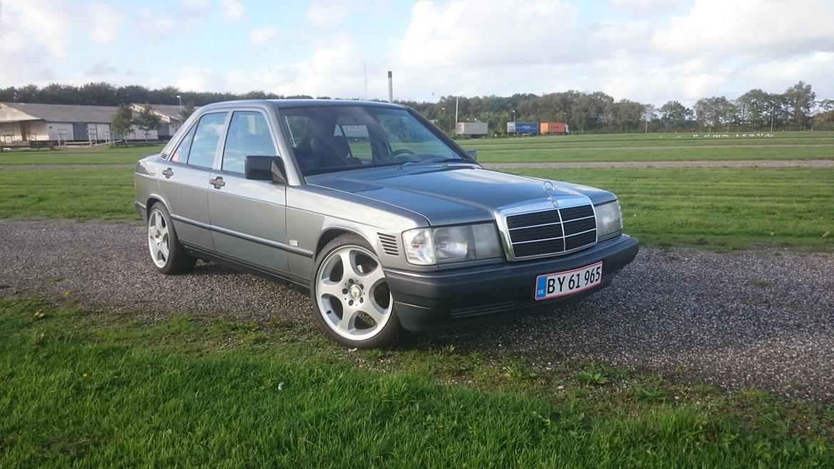 Mercedes Benz 190D 2,5 Turbo  billede 1