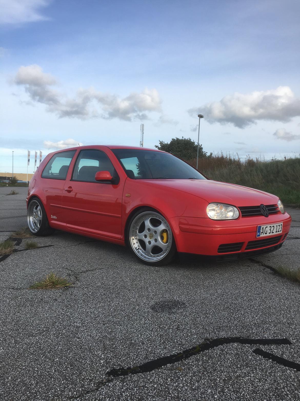 VW Golf 4 billede 2