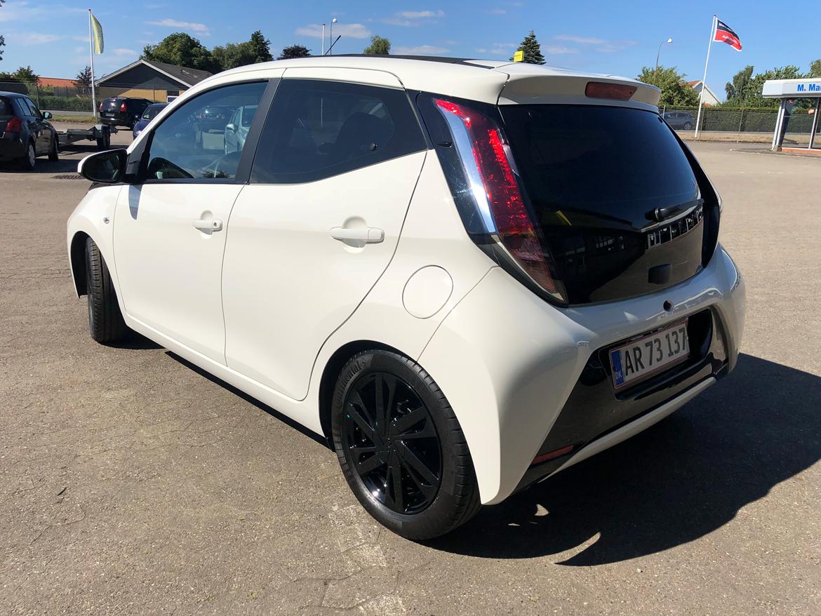 Toyota Aygo X-wave Sky billede 2