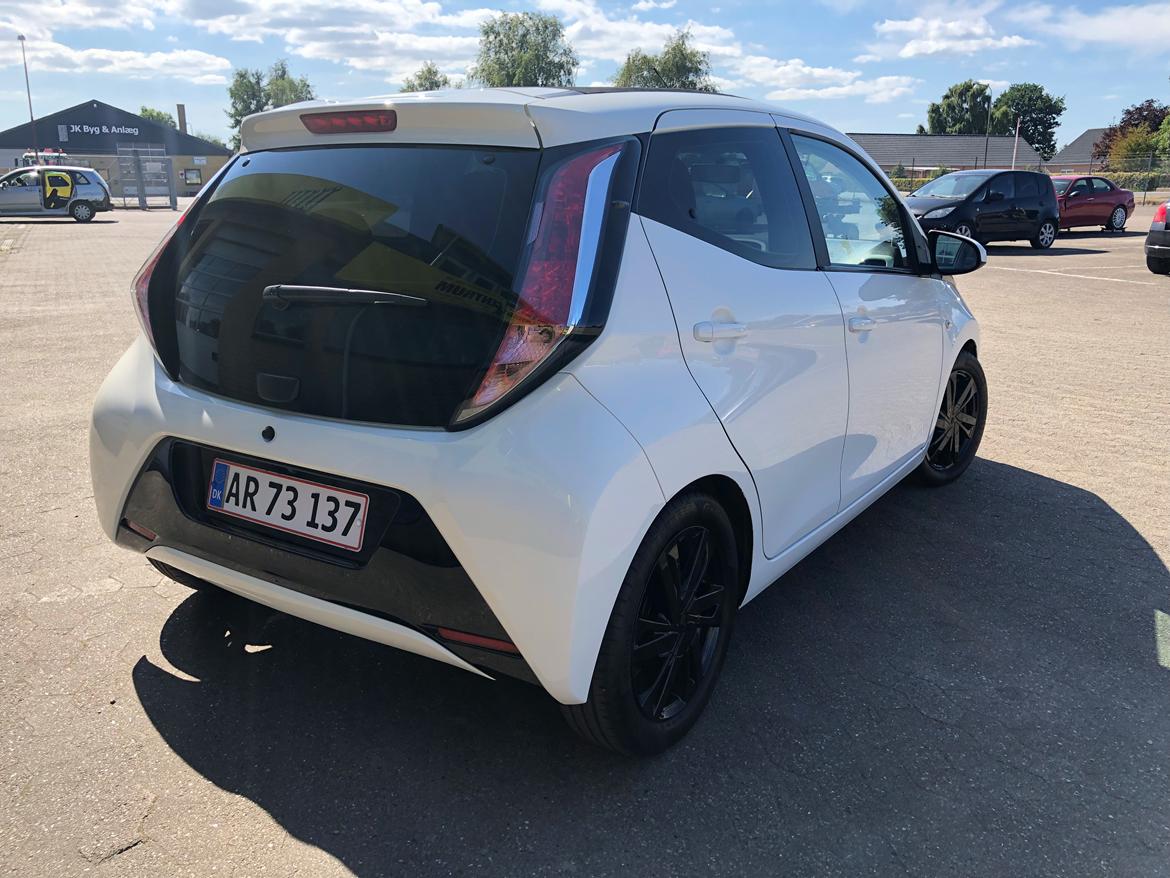 Toyota Aygo X-wave Sky billede 3