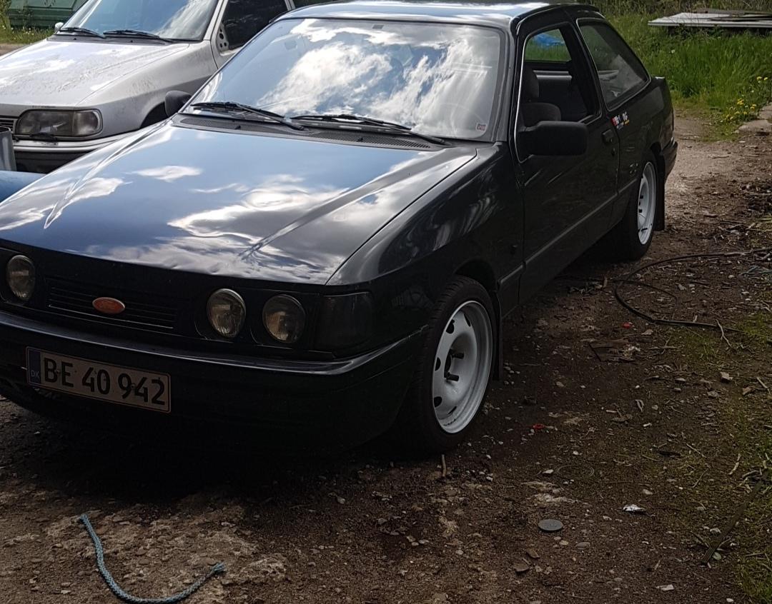 Ford Sierra 1.6 Hatchback billede 11