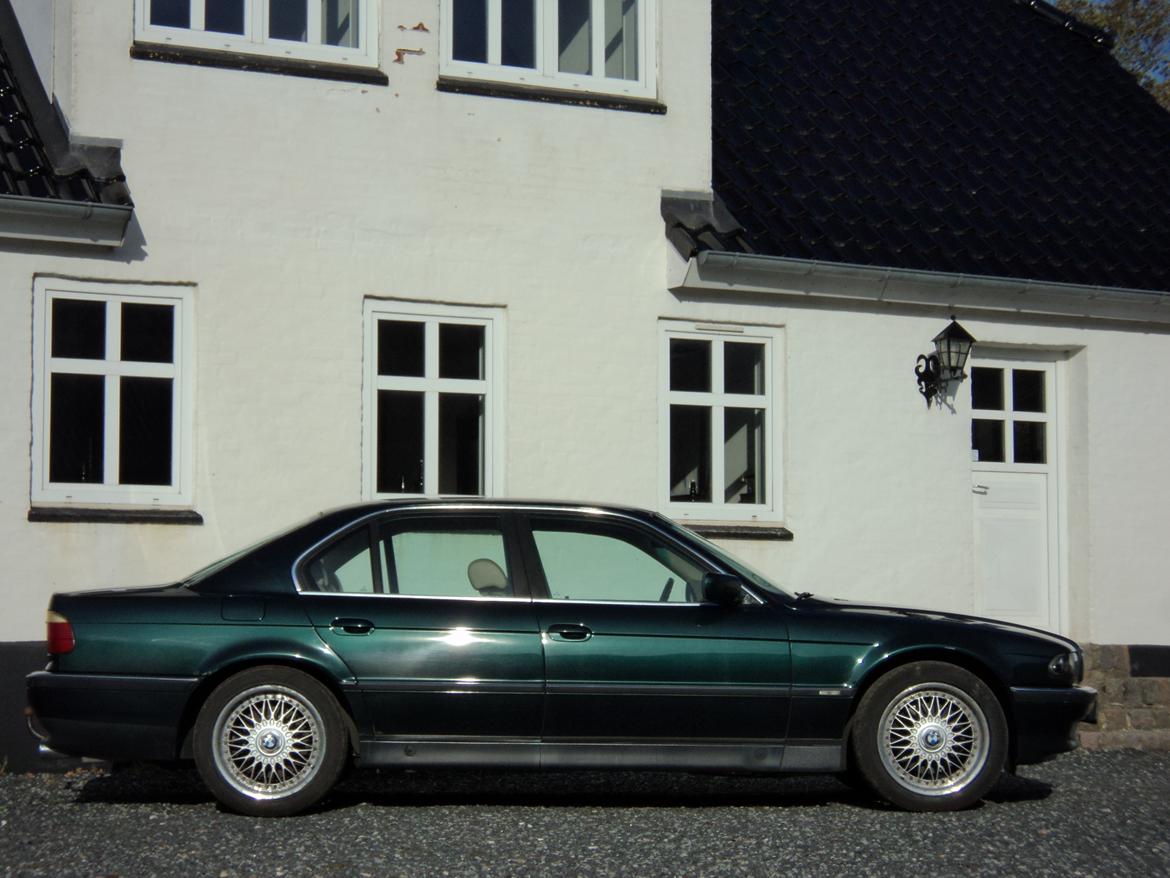 BMW E38 740i 6-Speed Manuel billede 8