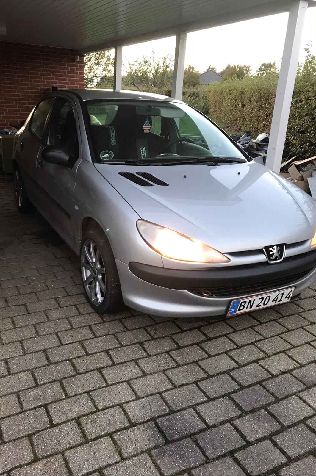 Peugeot 206 billede 1