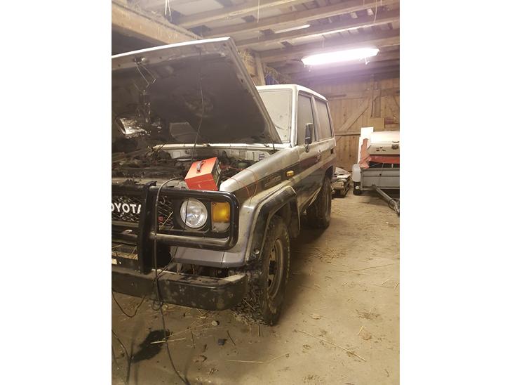 {{currentPhoto.altText}} billede {{currentPhoto.number}}