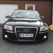 Audi A8 Quattro