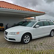 Volvo V70 2,4D Momentum Business