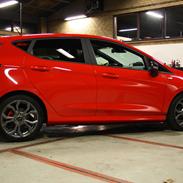 Ford Fiesta MK 8 ST-Line 140HK