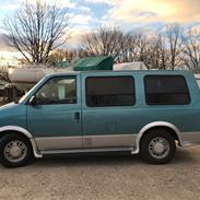 Chevrolet Astro Van 