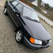 Ford Sierra 1,6 cl