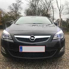 Opel Astra J Sport 2.0´CDTi