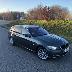 BMW E91 LCI 320D Exclusive Edition