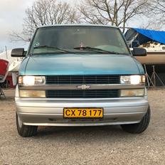 Chevrolet Astro Van 