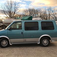Chevrolet Astro Van 