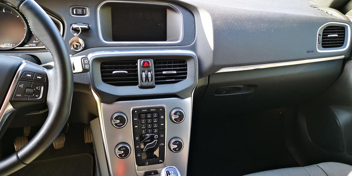 Volvo V40 D4 Momentum CC billede 9