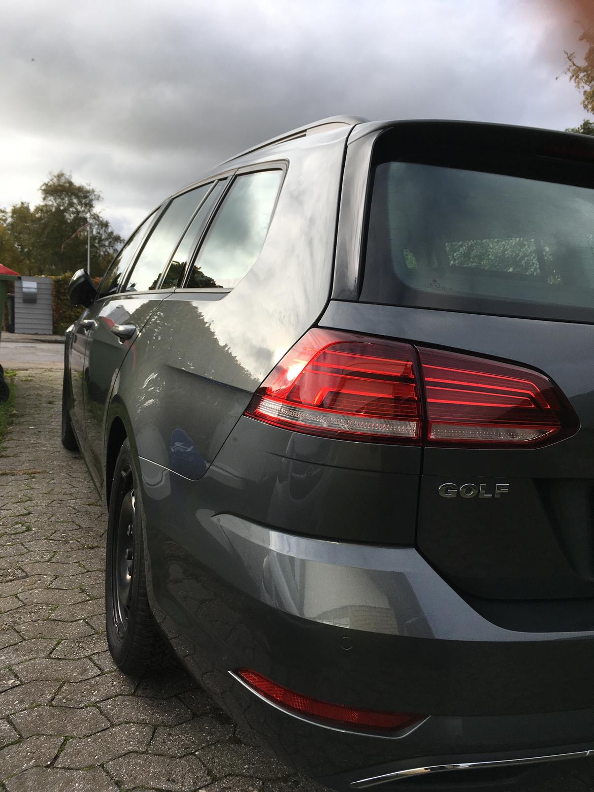 VW Golf variant SOLGT - Efter polering og forsegling i privaten. billede 5