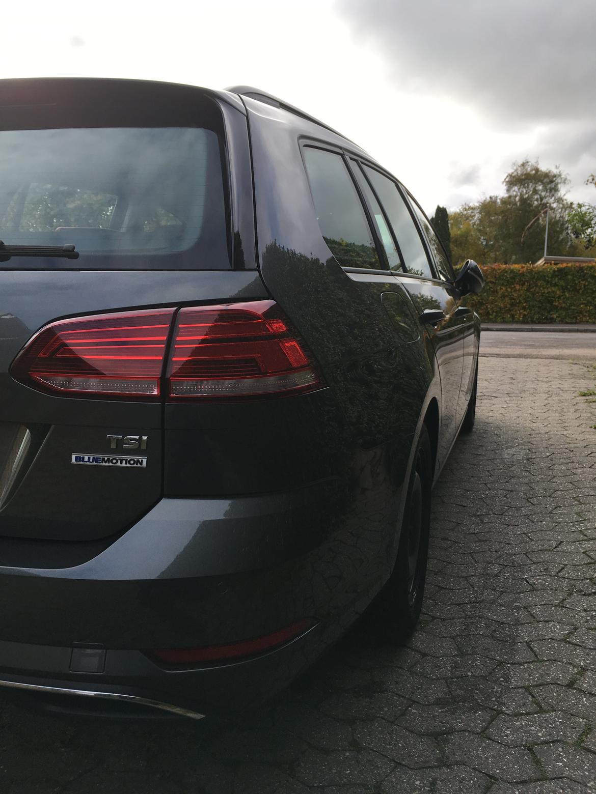 VW Golf variant SOLGT - Efter polering og forsegling i privaten. billede 6