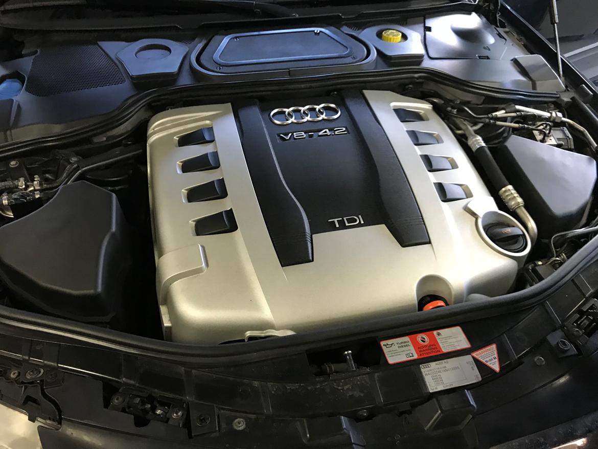 Audi A8 Quattro billede 4