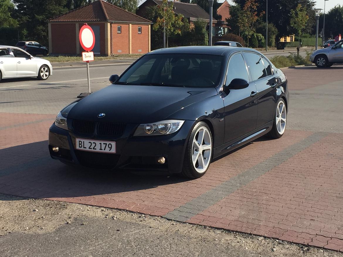 BMW E90 325i 3,0 ///M Technic billede 4