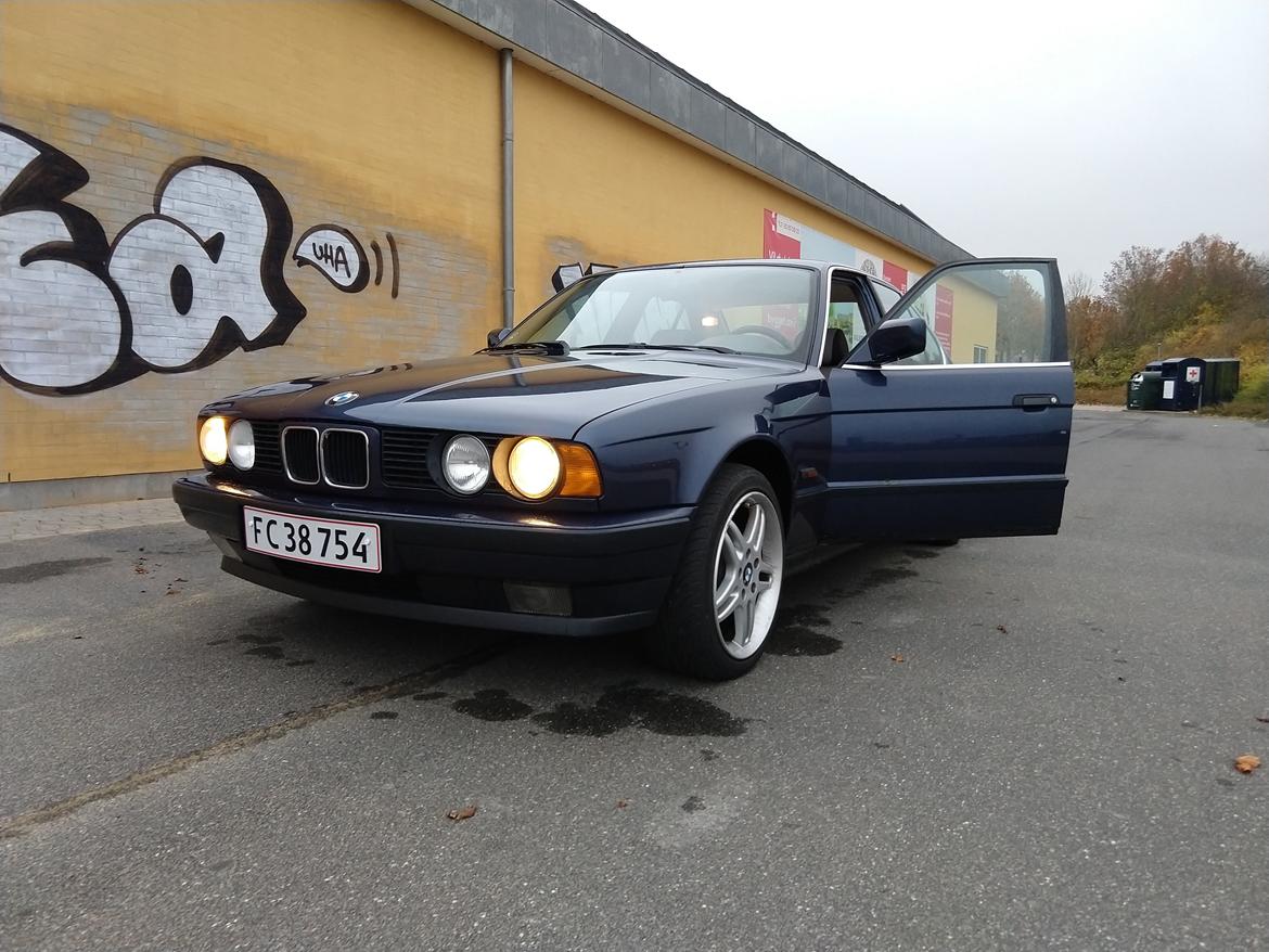 BMW 525i billede 1