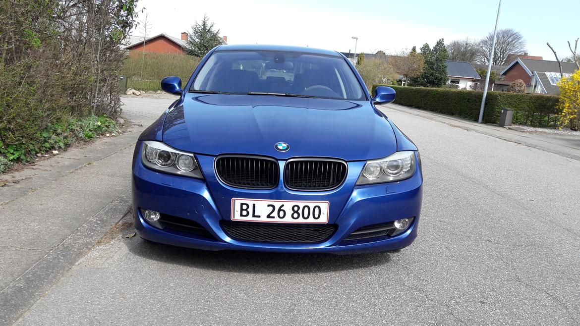 BMW e90 318d billede 1