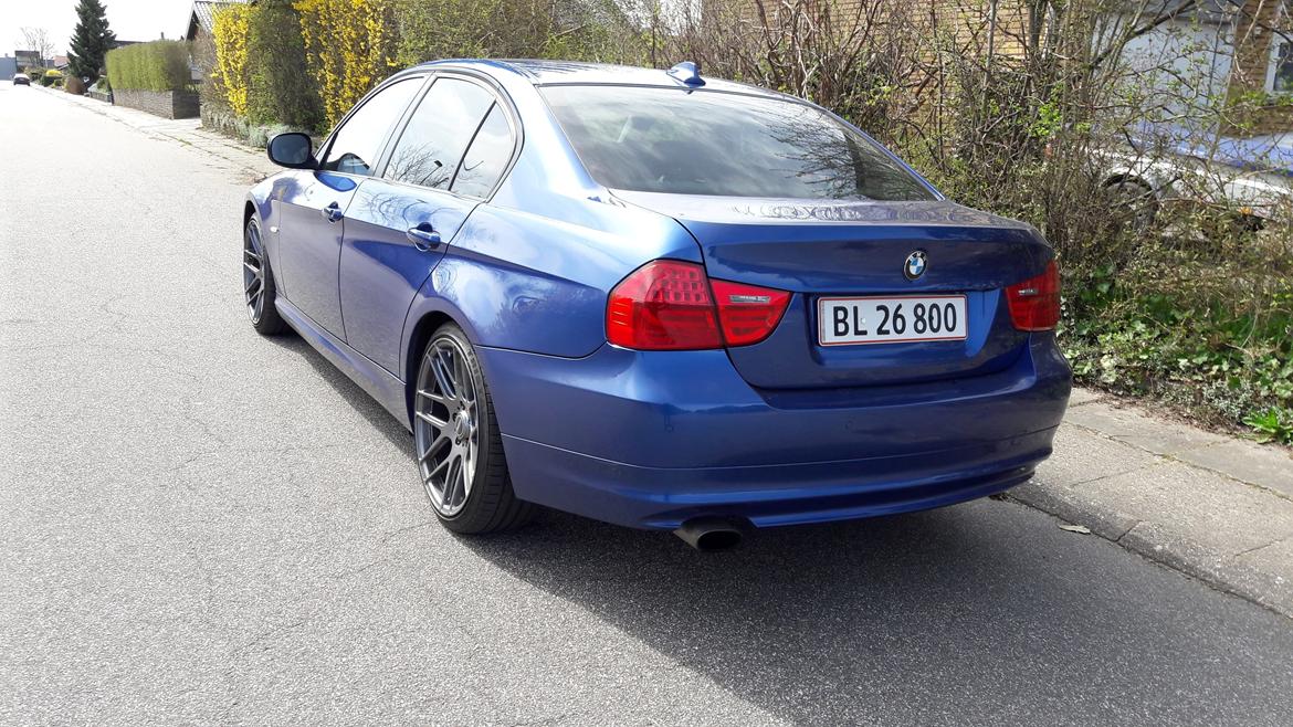 BMW e90 318d billede 3