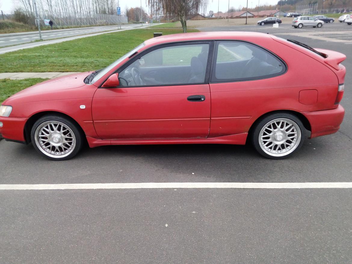 Toyota Corolla 1,6 Gsi Sport billede 1