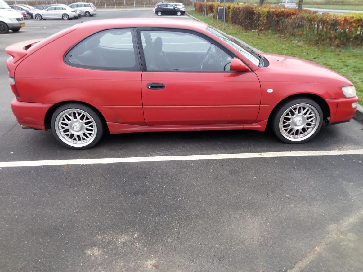 Toyota Corolla 1,6 Gsi Sport billede 2