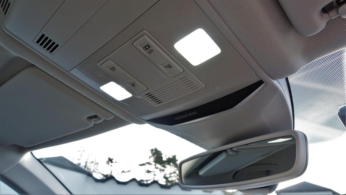 VW T-ROC - Jeg har skiftet alle halogenpærer til LED i kabine og bagagerum billede 17