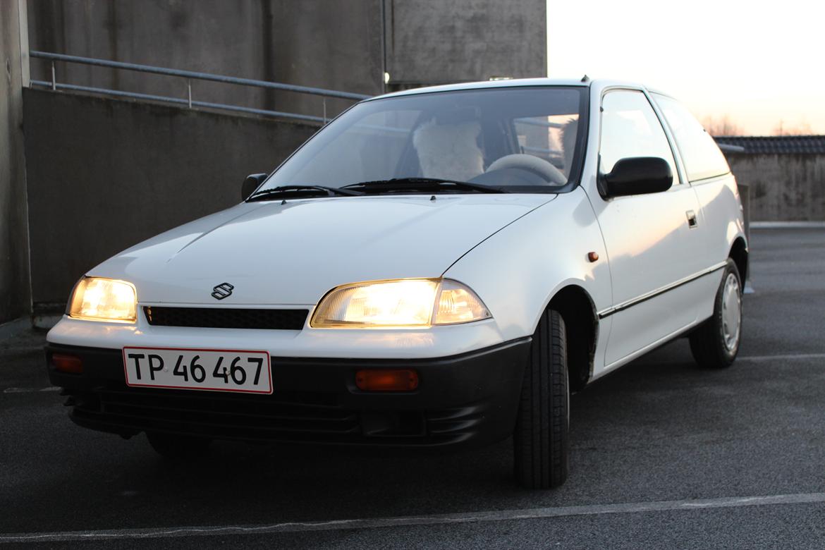 Suzuki Swift Automatic (Tidl. Bil) billede 1