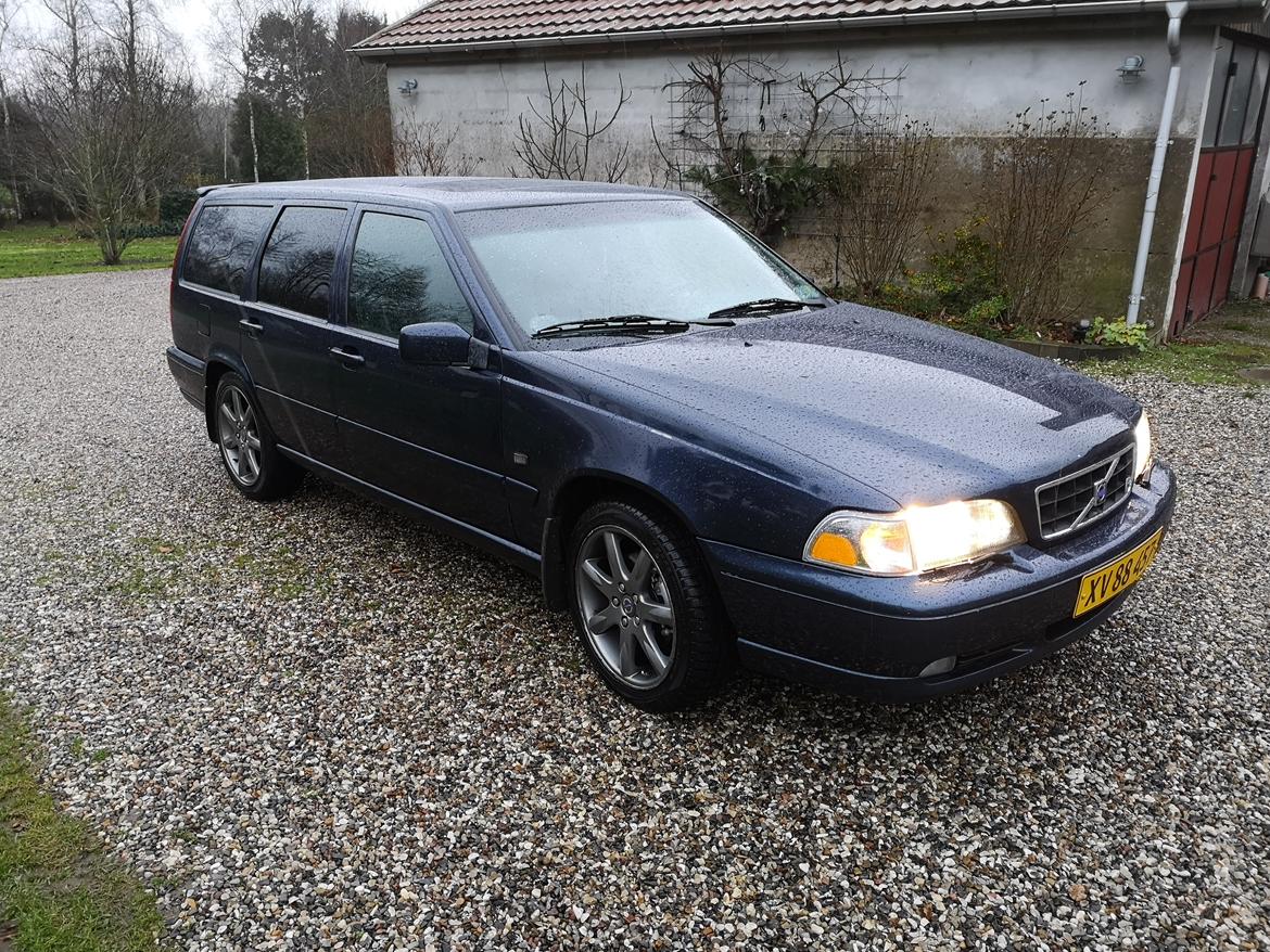 Volvo V70 T R-Design billede 12