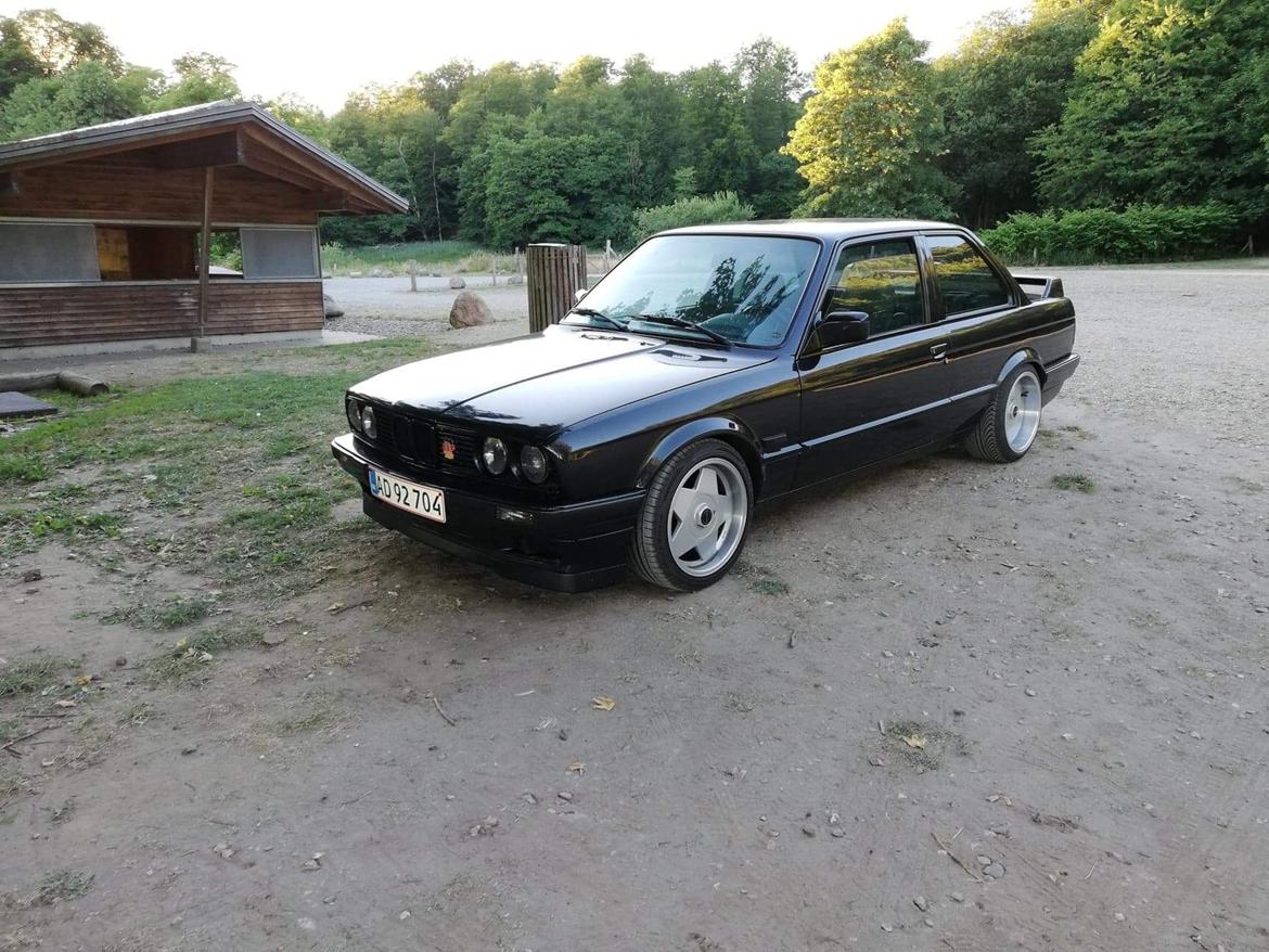 BMW E30 320I billede 18