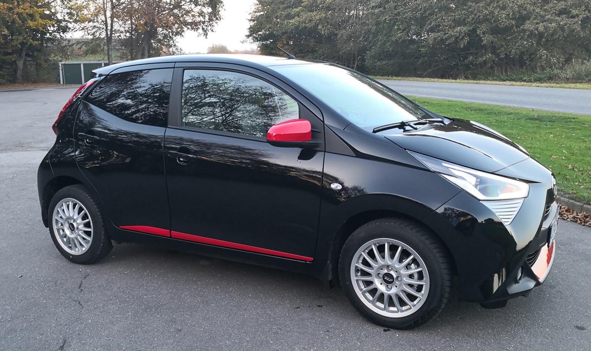 Toyota Aygo Excellence Connect billede 1