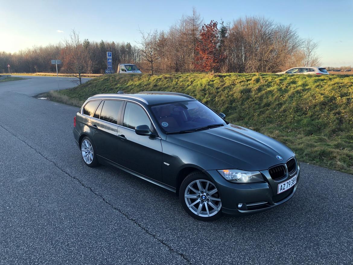 BMW E91 LCI 320D Exclusive Edition billede 1