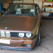 BMW E30