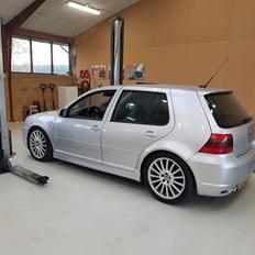 VW Golf IV R32 4-motion