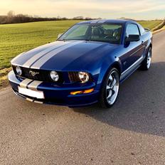 Ford Mustang 4,6 V8 GT Premium