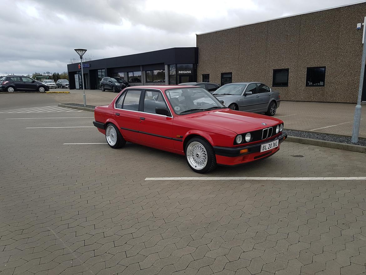 BMW E30 316 billede 3