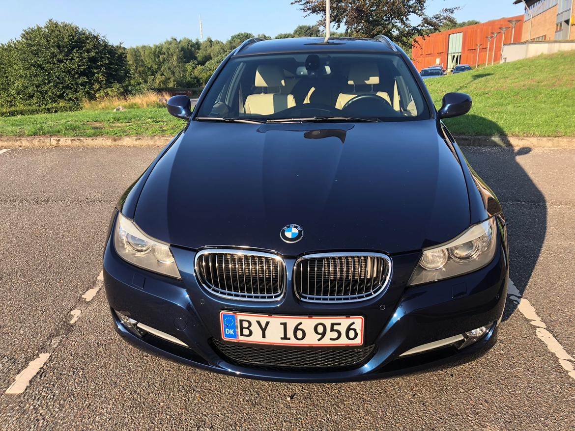 BMW 320d aut. Touring billede 6