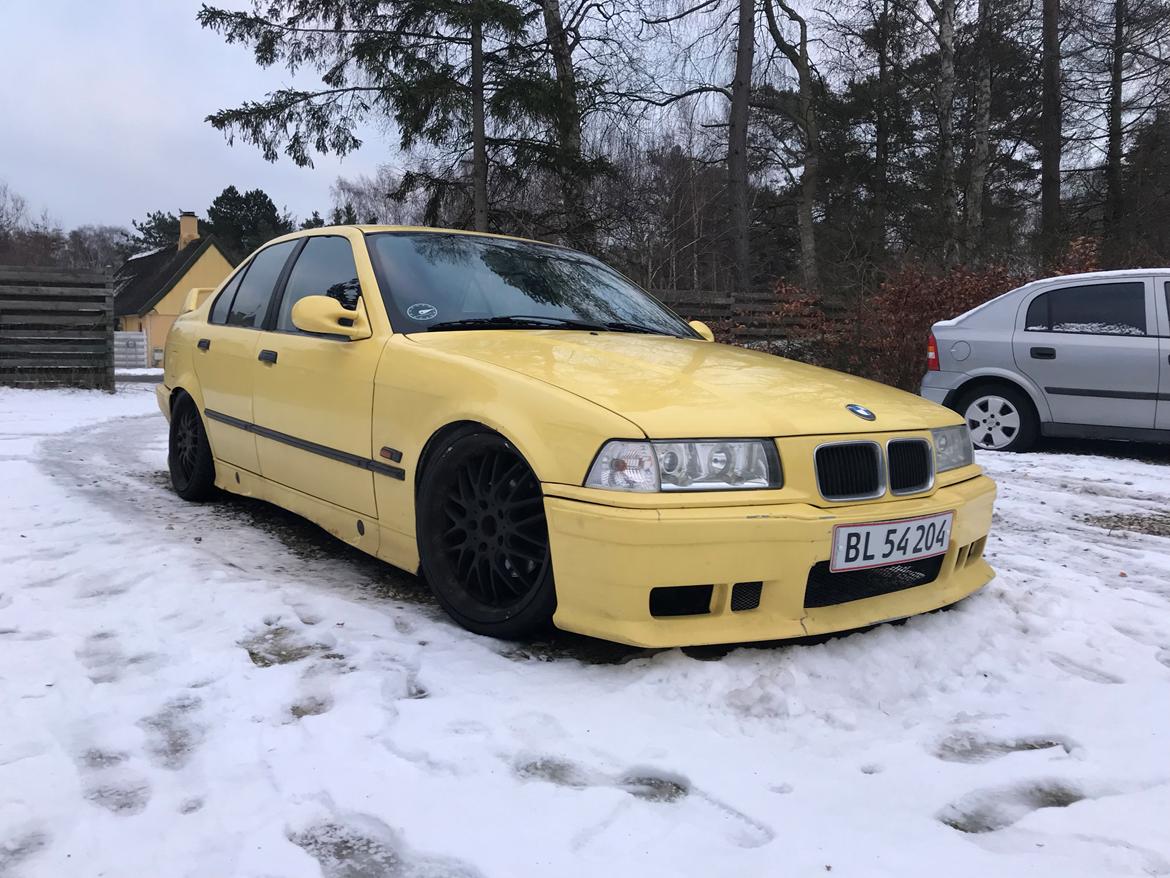 BMW E36 320I billede 1
