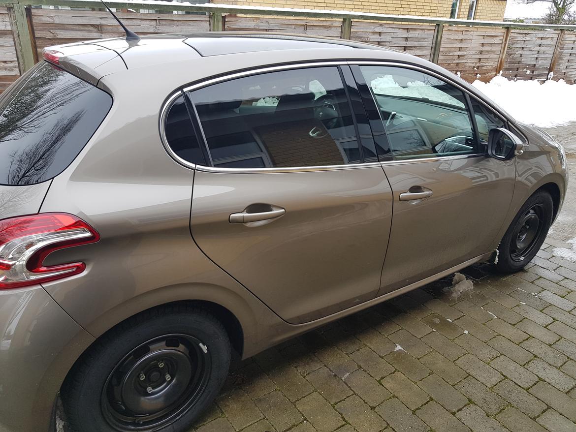 Peugeot 208 Allure Sky 1,2 VTI *SOLGT* billede 8