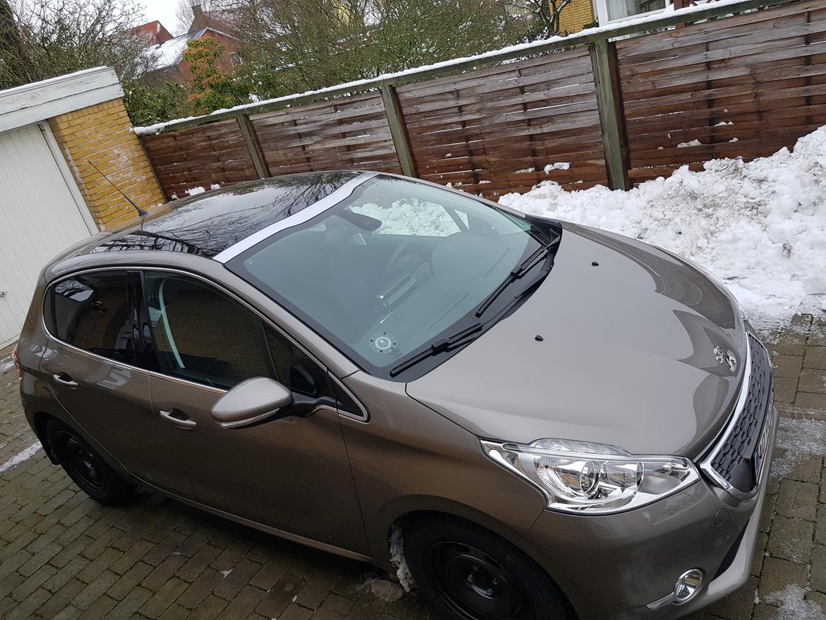 Peugeot 208 Allure Sky 1,2 VTI *SOLGT* billede 1