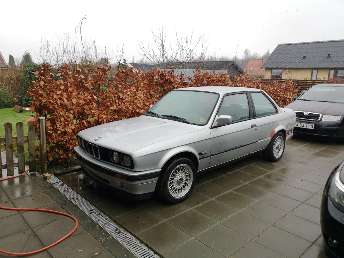 BMW E30 318iS billede 9