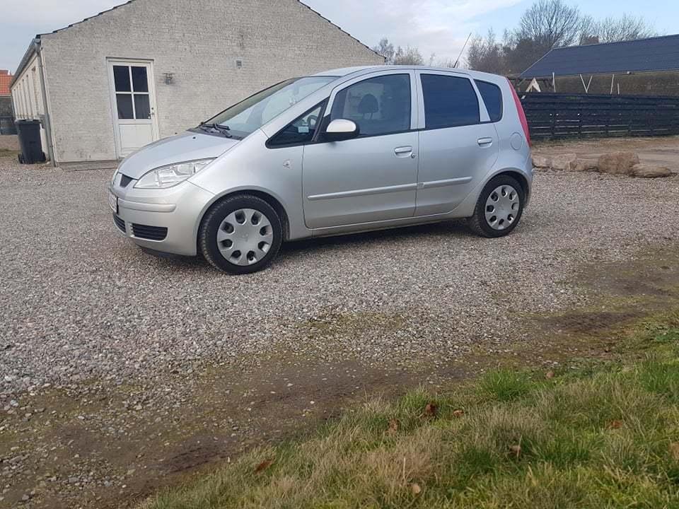 Mitsubishi Colt billede 2