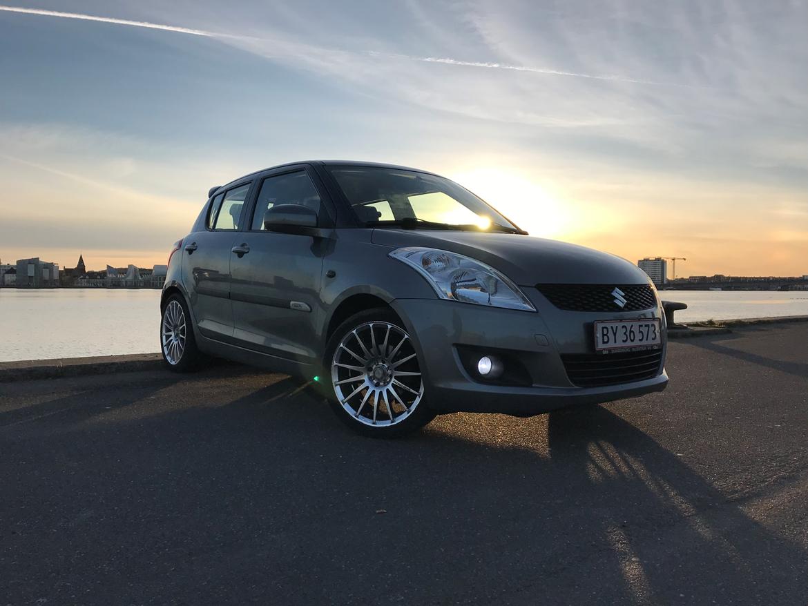 Suzuki Swift 1.2 GL ECO+ A/C 5d - Nørresundby Havn - Marts 2019 billede 1