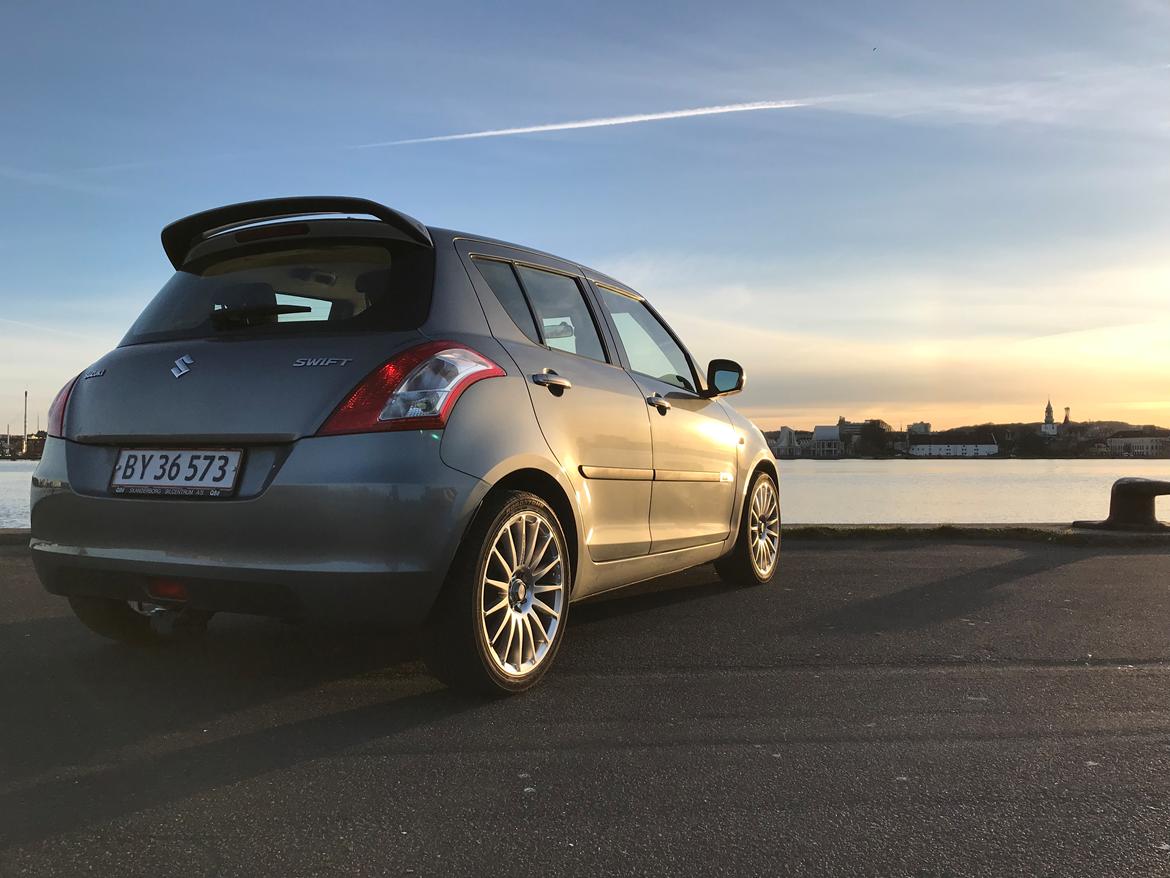 Suzuki Swift 1.2 GL ECO+ A/C 5d - Nørresundby Havn - Marts 2019 billede 2