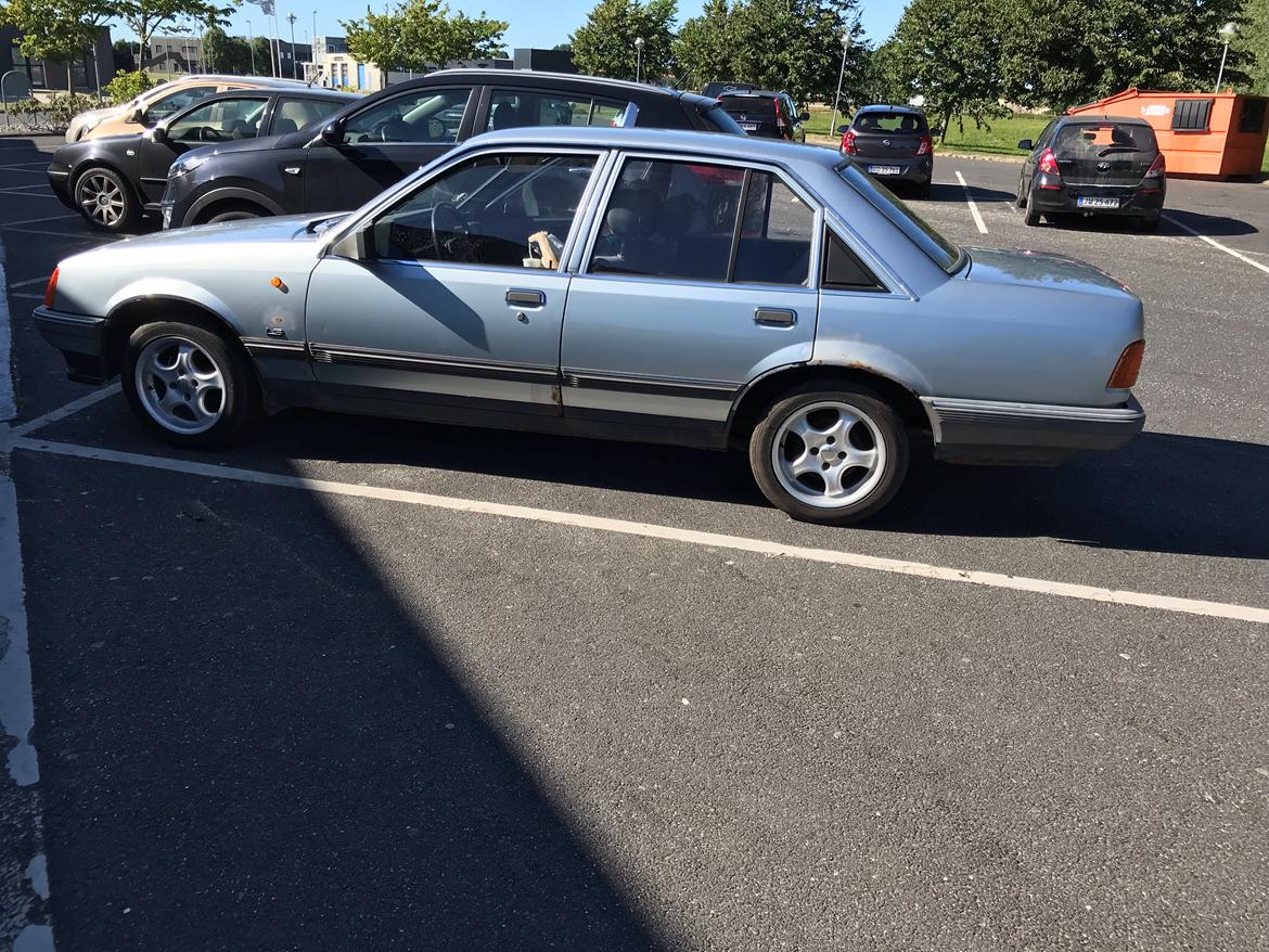 Opel Rekord E2 død billede 9