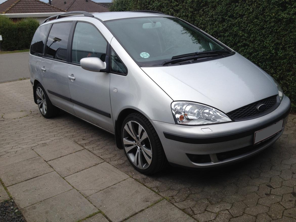 Ford Galaxy 1.9 TDi Ghia billede 1