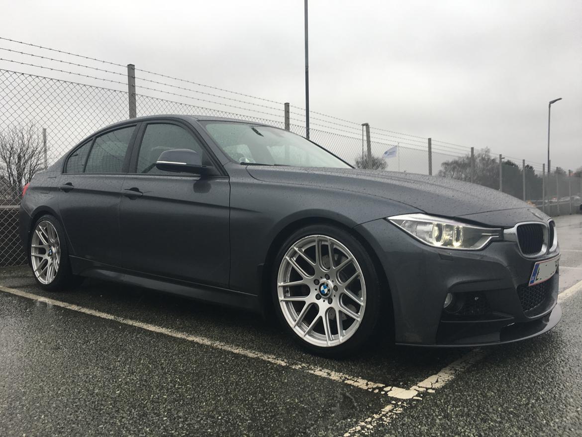 BMW F30 328i Sedan SOLGT billede 1