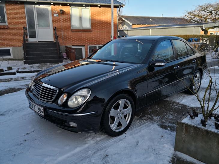 Mercedes Benz Avengard W211 E500 2002 Jeg kommer måske